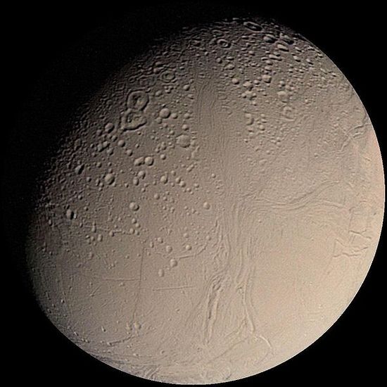 600px-enceladus_from_voyager1_darkwast.jpg?type=w3