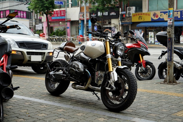 힐텍 퀵시프터를 장착한 Bmw 알나인티 네이버 블로그