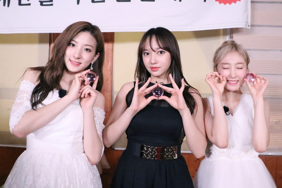 IMG_4556.JPG?type=w966