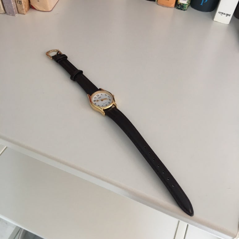 <b><p>Casio genuine Heart Lther Watch Modn Simple</p></b><b><p>カシオ純正 ハートレザーウォッチ モダンシンプルルック 大学生デイリー 一時系</p></b><br /><br /><p align='center'>