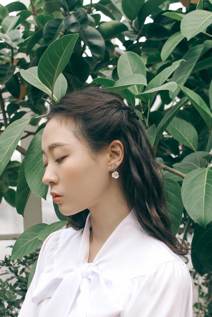 <b><p>Camellia earring A taste sniper Uque Good</p></b><b><p>椿 イヤリング お好み狙撃 ユニークな ポイントサイクル良い 20代の女性 ラブリーな</p></b><br /><br /><p align='center'>