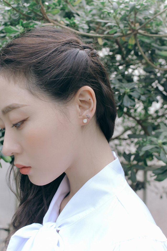 <b><p>Camellia earring A taste sniper Uque Good</p></b><b><p>椿 イヤリング お好み狙撃 ユニークな ポイントサイクル良い 20代の女性 ラブリーな</p></b><br /><br /><p align='center'>